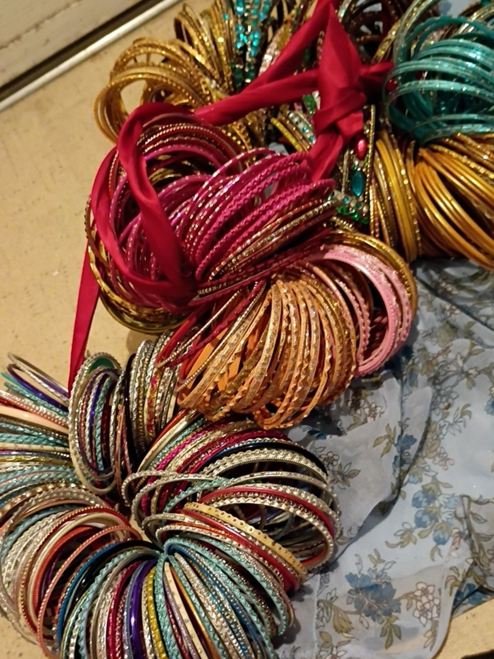 Multicolor Women's Bangle Bracelet Set - Vibrant Stackable Bangles